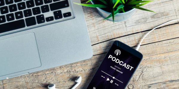 Podcast player on mobile phone